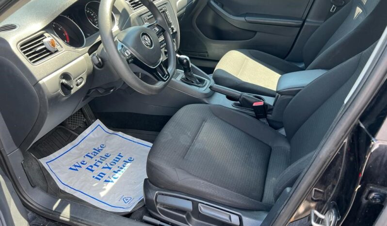 2015 Volkswagen Jetta full
