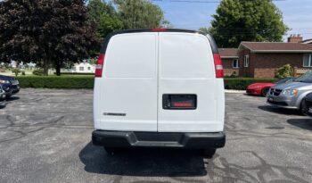 2020 Chevrolet Express 2500 Cargo full