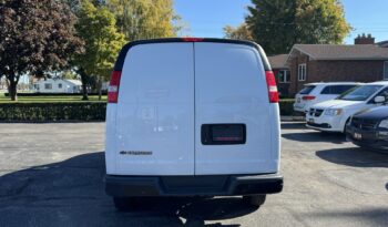 2019 Chevrolet Express 2500 Cargo full