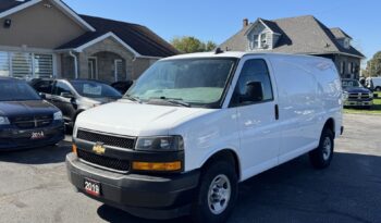 2019 Chevrolet Express 2500 Cargo full