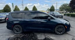 2022 Chrysler Pacifica S