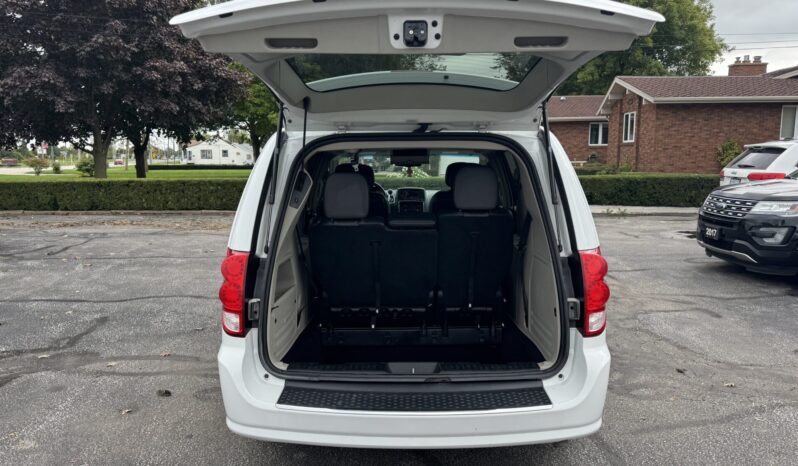 2017 Dodge Grand Caravan Crew full