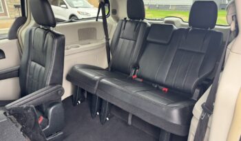 2017 Dodge Grand Caravan Crew full