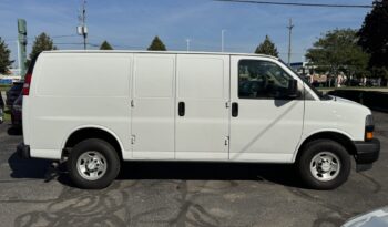 2020 Chevrolet Express 2500 Cargo full