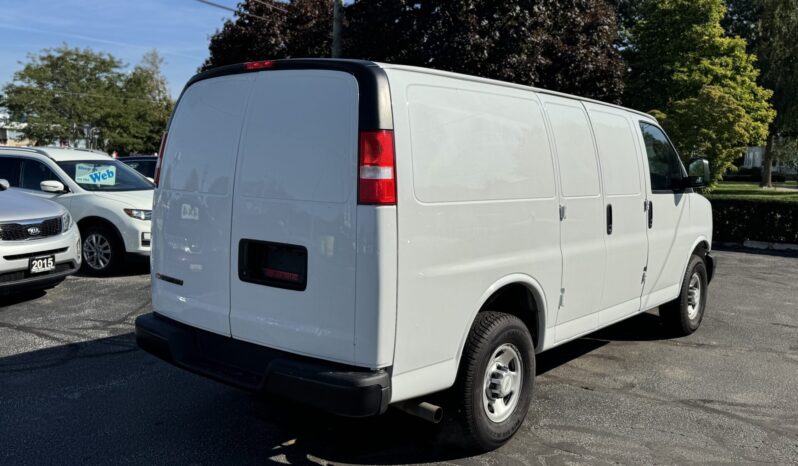 2020 Chevrolet Express 2500 Cargo full