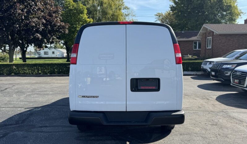 2020 Chevrolet Express 2500 Cargo full