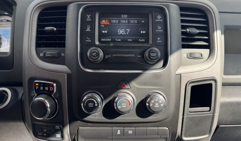 2019 Ram 1500 ST Quadcab full