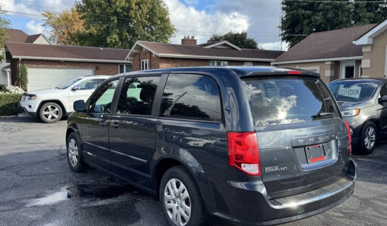 2014 Dodge Grand Caravan SE full