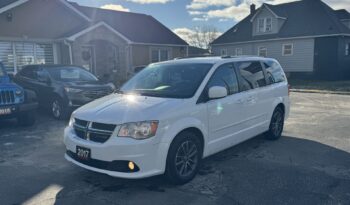 2017 Dodge Grand Caravan SXT full