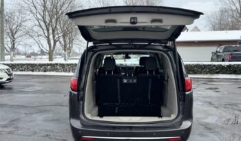 2017 Chrysler Pacifica Touring-L Plus full