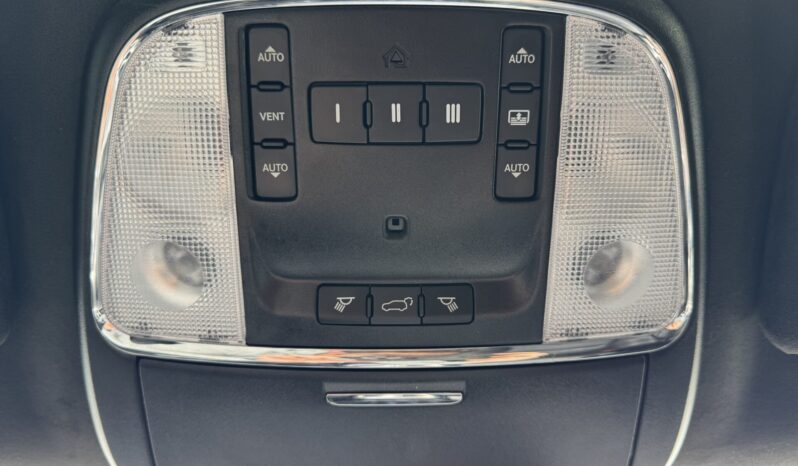 2019 Jeep Grand Cherokee SRT full