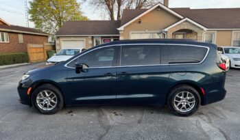 2022 Chrysler Pacifica Touring full