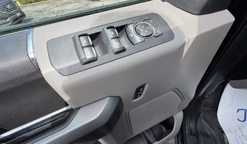 2019 Ford F-150 XLT SuperCrew Cab full