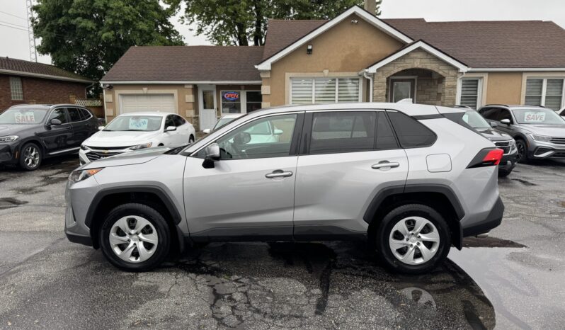 2023 Toyota RAV4 LE full