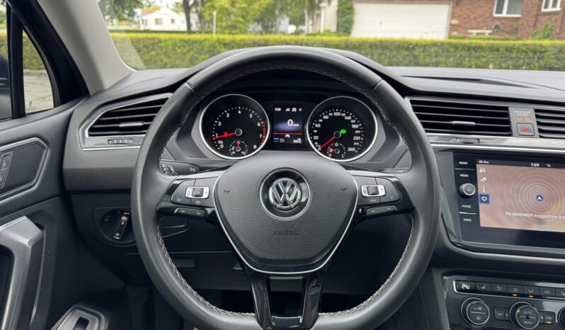 2021 Volkswagen Tiguan SE full