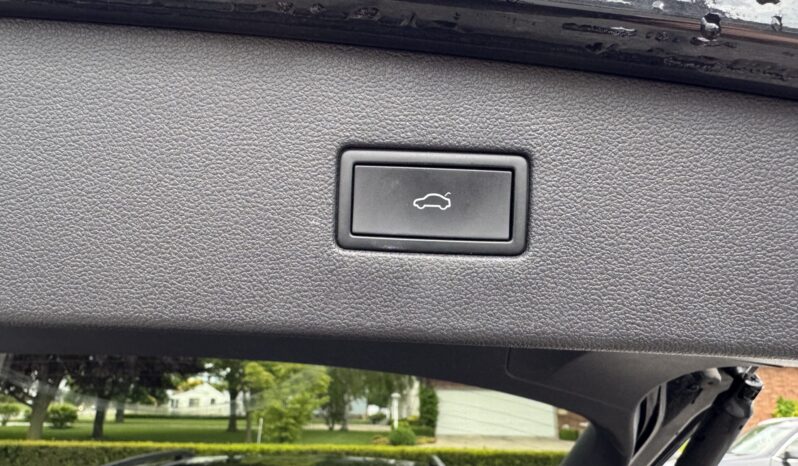 2021 Volkswagen Tiguan SE full