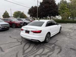 2023 Audi A4 Komfort Quattro