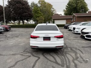 2023 Audi A4 Komfort Quattro