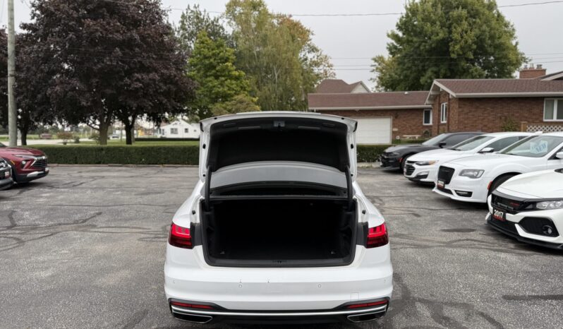 2023 Audi A4 Komfort Quattro full