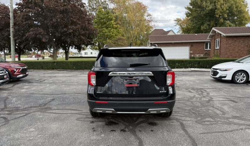 2024 Ford Explorer XLT full