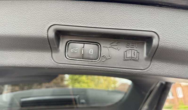 2024 Ford Explorer XLT full