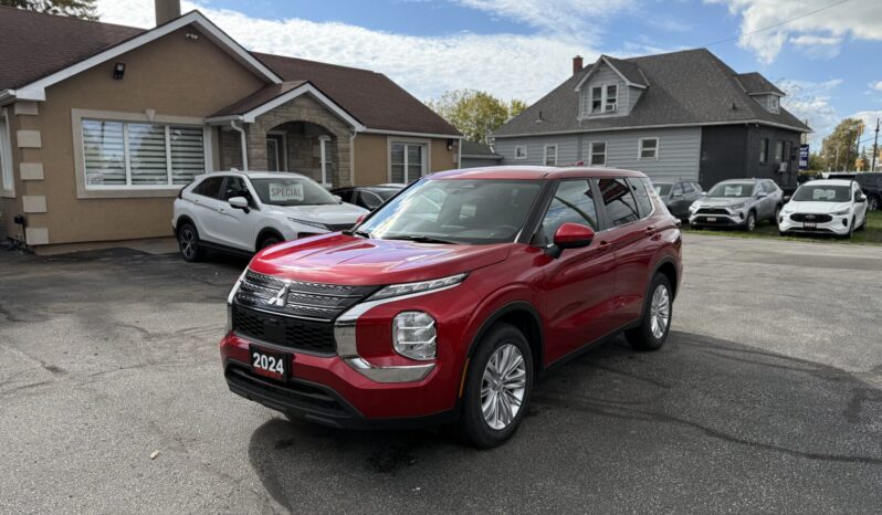 2024 Mitsubishi Outlander ES full