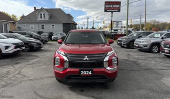 2024 Mitsubishi Outlander ES full