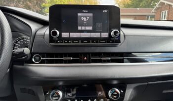 2024 Mitsubishi Outlander ES full