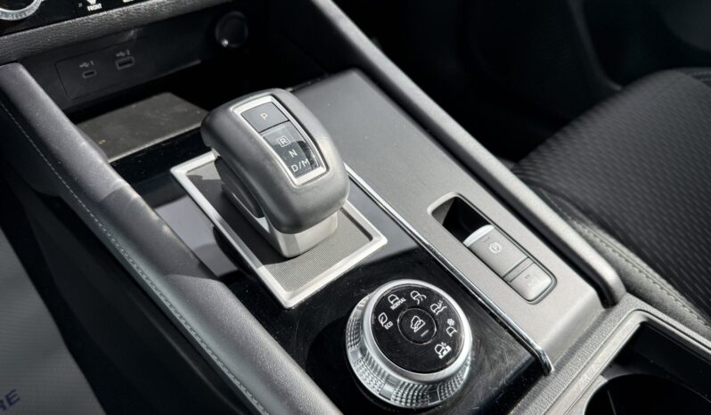 2024 Mitsubishi Outlander ES full