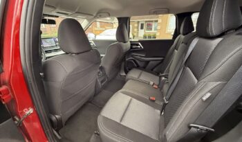 2024 Mitsubishi Outlander ES full