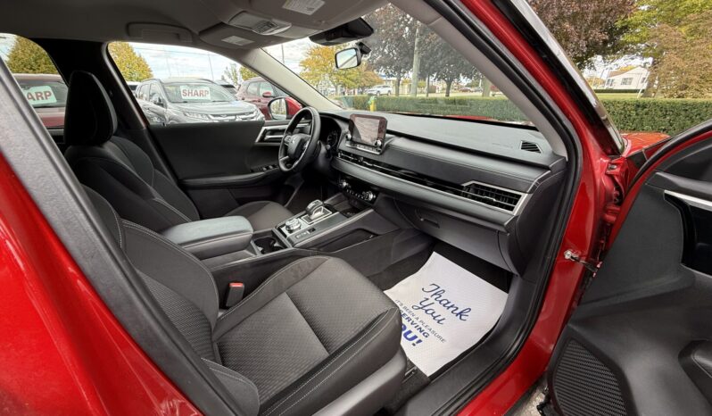 2024 Mitsubishi Outlander ES full