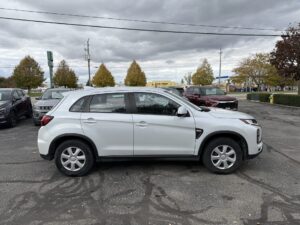 2022 Mitsubishi RVR SE