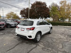 2022 Mitsubishi RVR SE