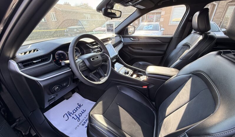 2023 Jeep Grand Cherokee Altitude full