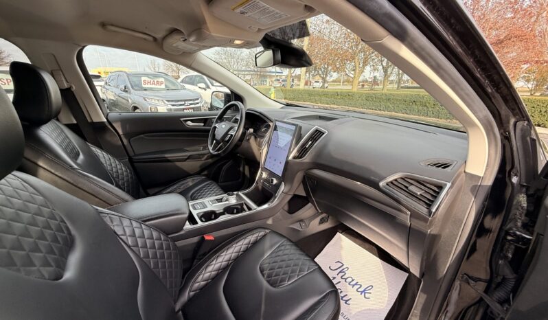 2023 Ford Edge Titanium full