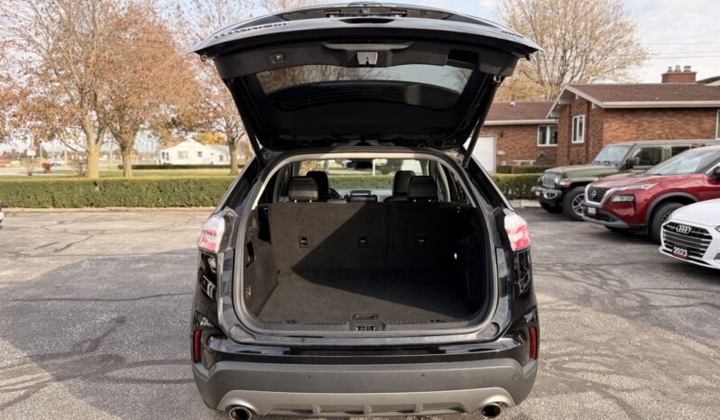 2023 Ford Edge Titanium full