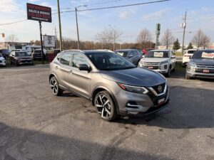 2023 Nissan Qashqai SL Platinum