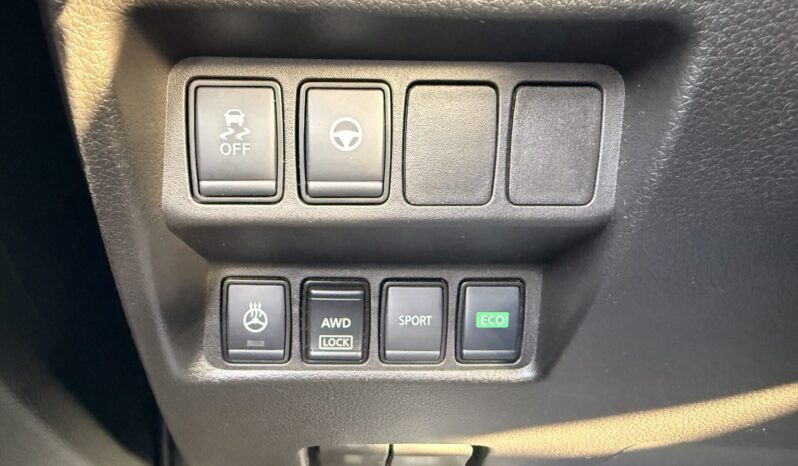 2023 Nissan Qashqai SL Platinum full