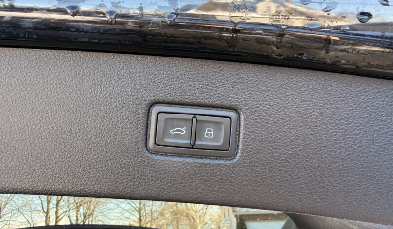 2023 Audi Q7 Premium full