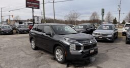 2025 Mitsubishi Outlander ES