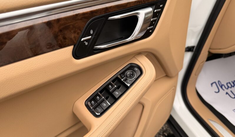2015 Porsche Macan S full