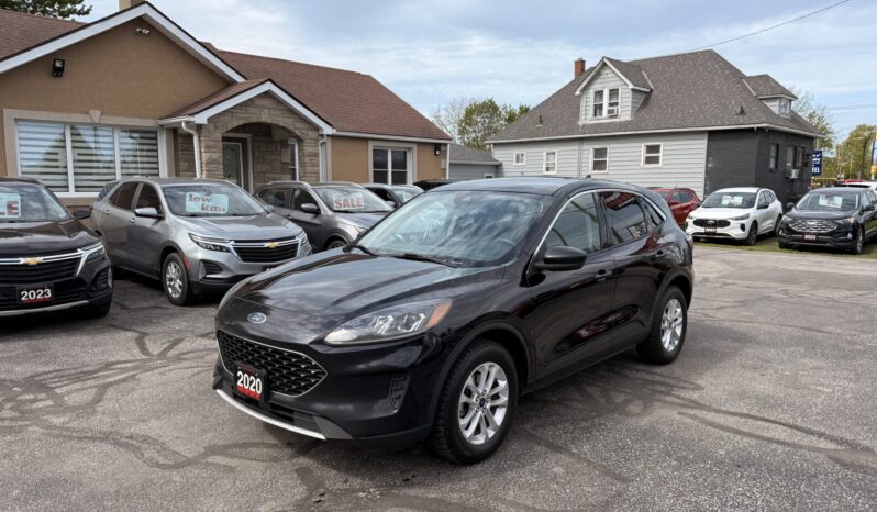 2020 Ford Escape SE full