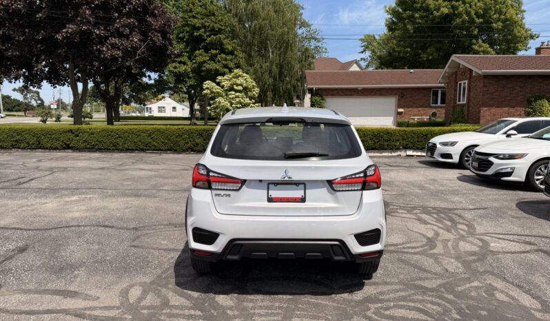 2024 Mitsubishi RVR ES full
