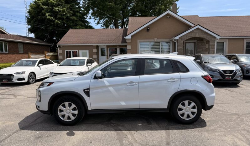 2024 Mitsubishi RVR ES full