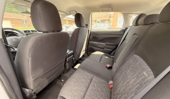 2024 Mitsubishi RVR ES full
