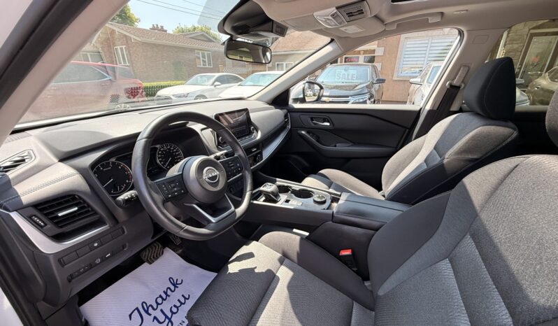 2024 Nissan Rogue SV Moonroof full