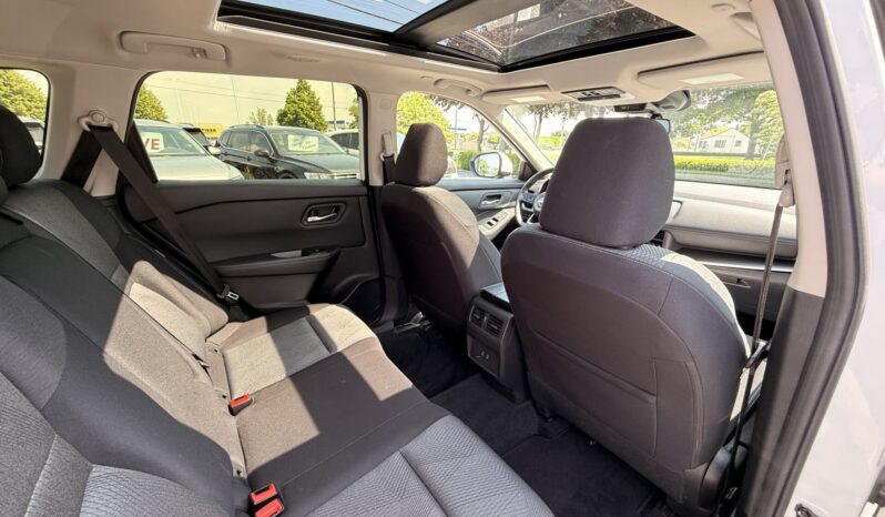 2024 Nissan Rogue SV Moonroof full