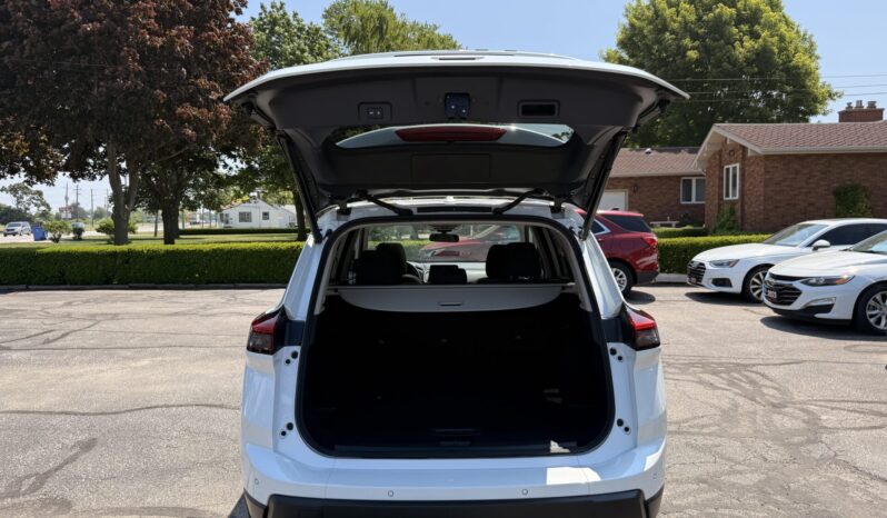 2024 Nissan Rogue SV Moonroof full