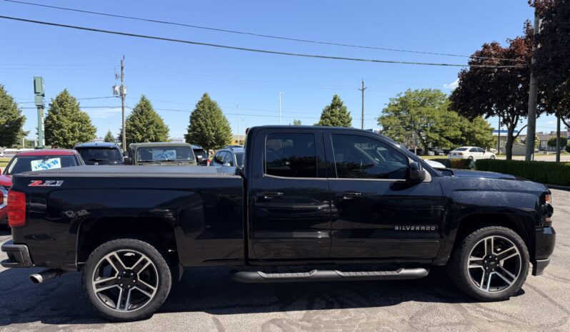 2017 Chevrolet Silverado 1500 LT full