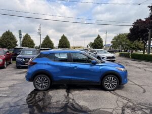 2025 Nissan Kicks Play SV